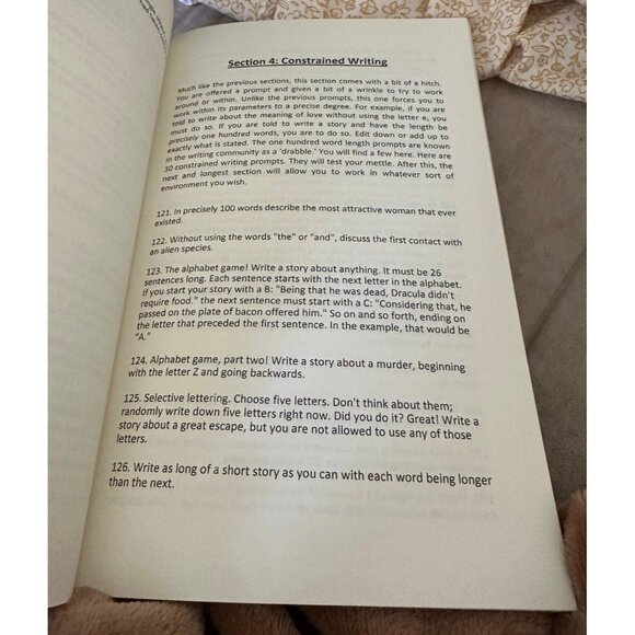 1,000 Awesome Writing Prompts book by Ryan Andrew Kinder New condition - Picture 3 of 7